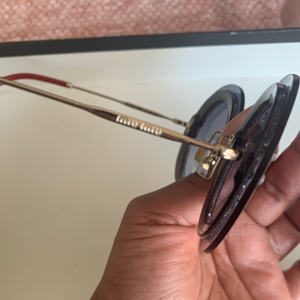 Miu Miu Round sunglasses - Picture 5 of 5